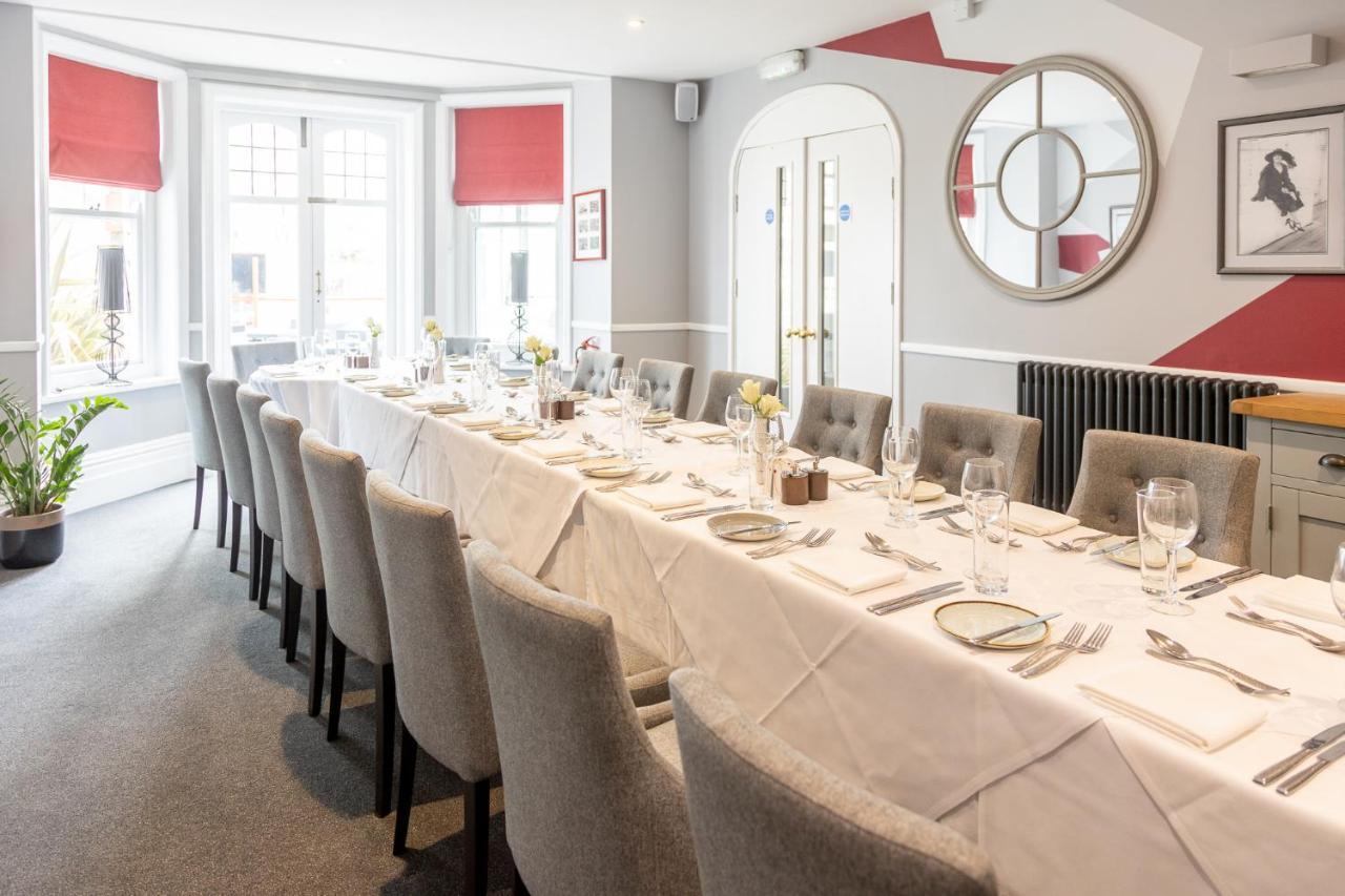 The Seaview Hotel And Restaurant エクステリア 写真
