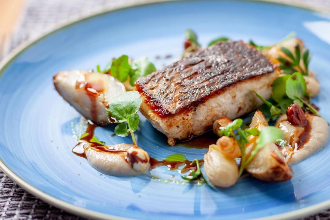 The Seaview Hotel And Restaurant エクステリア 写真